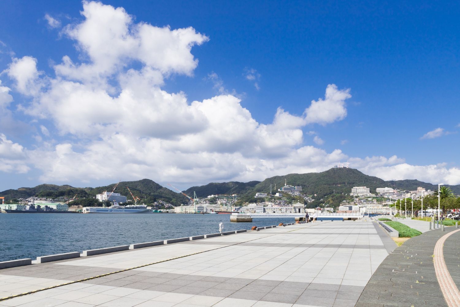 Air Quality Strategies at Ports